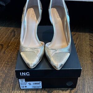 INC International Concepts Women's Metallic Gold Heels